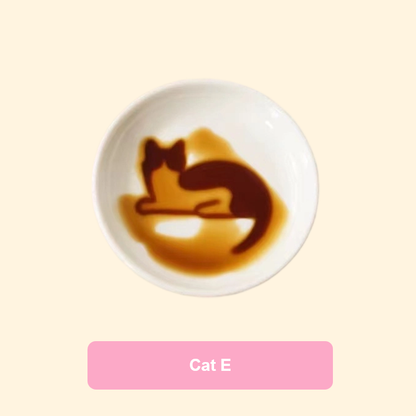 3D cat relief ceramic sauce dish — Cat E design, magic sauce reveal effect, MeowCeramics