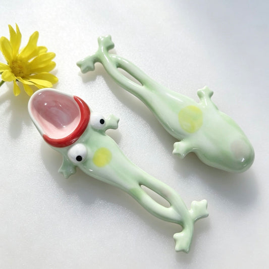 Handmade ugly-cute frog ceramic spoon — lifestyle display, quirky artisan tableware, MeowCeramics