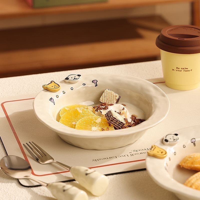 Embossed Adorable Button-Style Cat and Dog Ceramic Straw Hat Plate