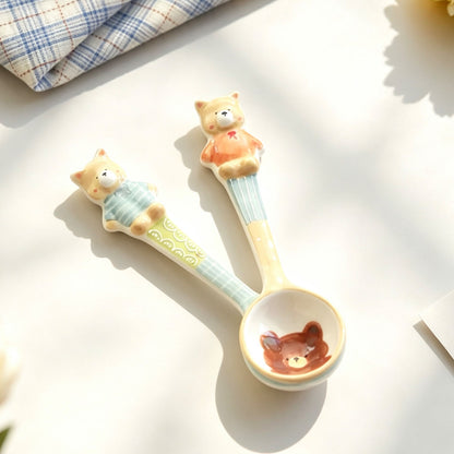 Hand-painted bear ceramic spoon detail — natural brushstroke texture, food-safe glaze, MeowCeramics