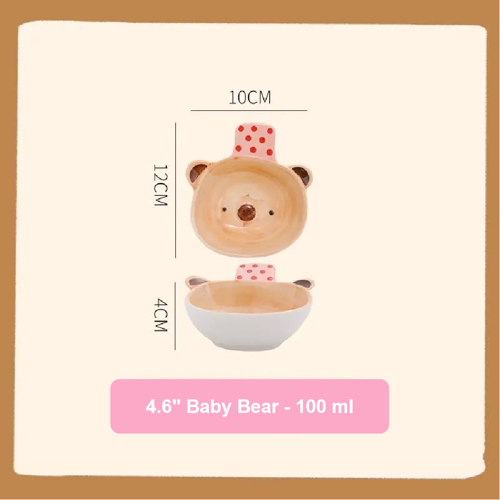 Baby bear-shaped container with dimensions and capacity on a beige background