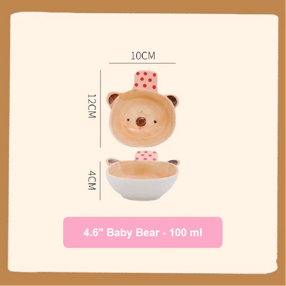 Baby bear-shaped container with dimensions and capacity on a beige background