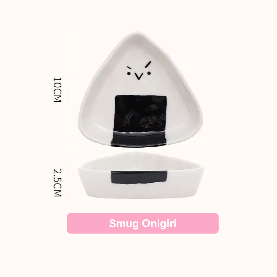 White onigiri-shaped container with black rice and measurements on a white background