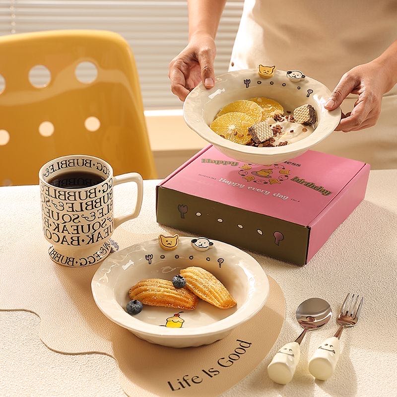 Embossed Adorable Button-Style Cat and Dog Ceramic Straw Hat Plate
