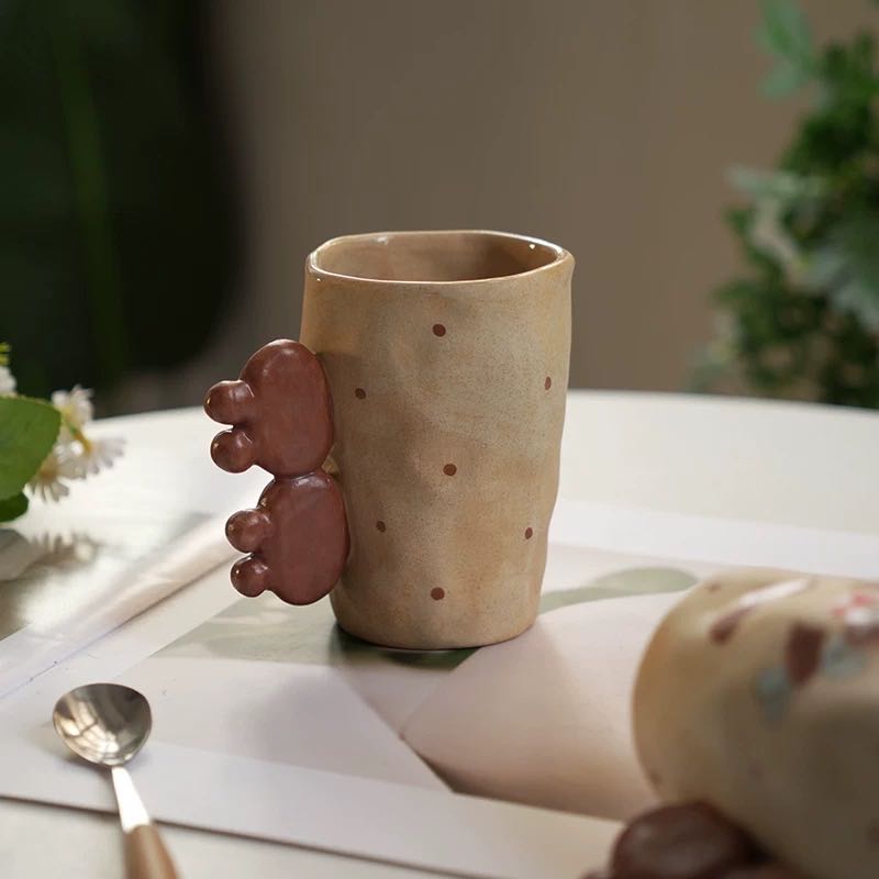 【Handmade to Order】Cute Vintage Hand-Pinched Textured Mug with Irregular Bear Handle