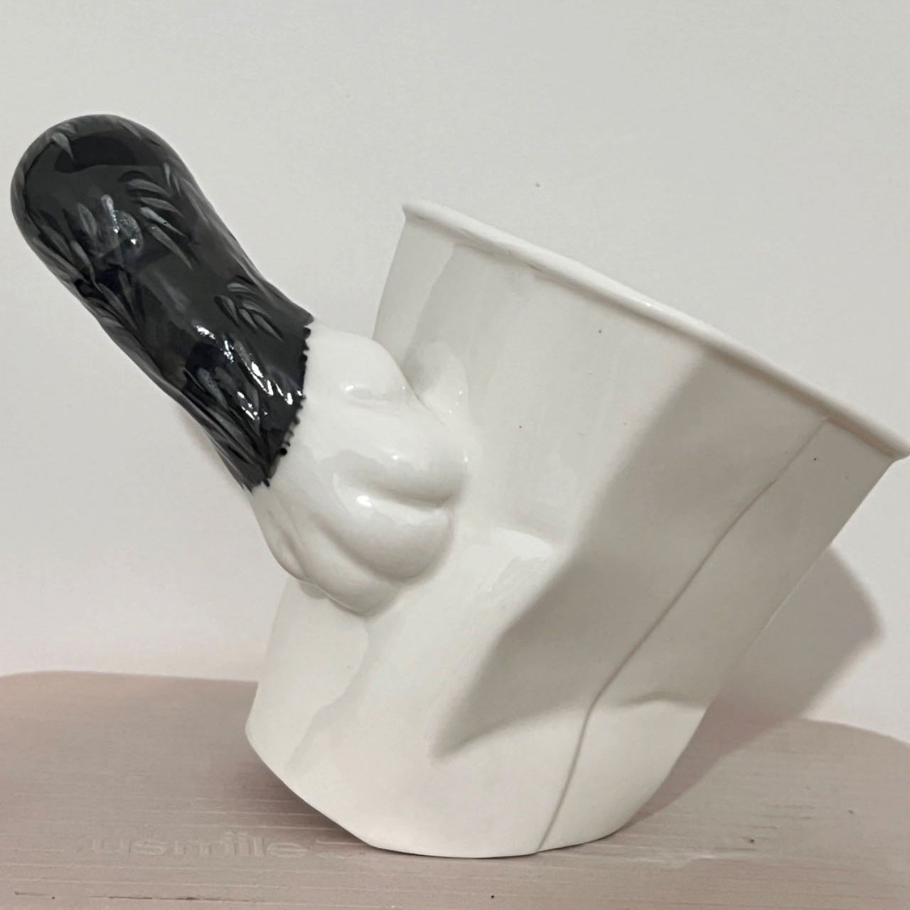 Black & White cat paw tilt mug — handmade optical illusion ceramic, 250ml, MeowCeramics