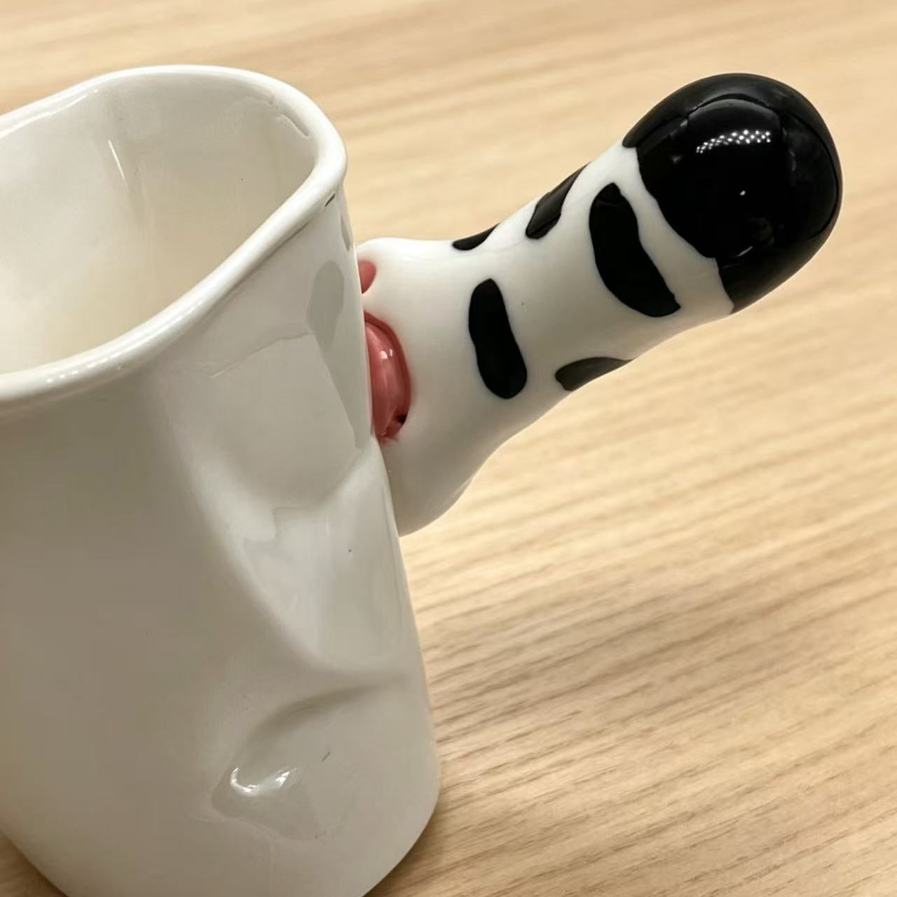 Handmade cat paw tilt mug — Cow style, 250ml ceramic optical illusion mug, MeowCeramics