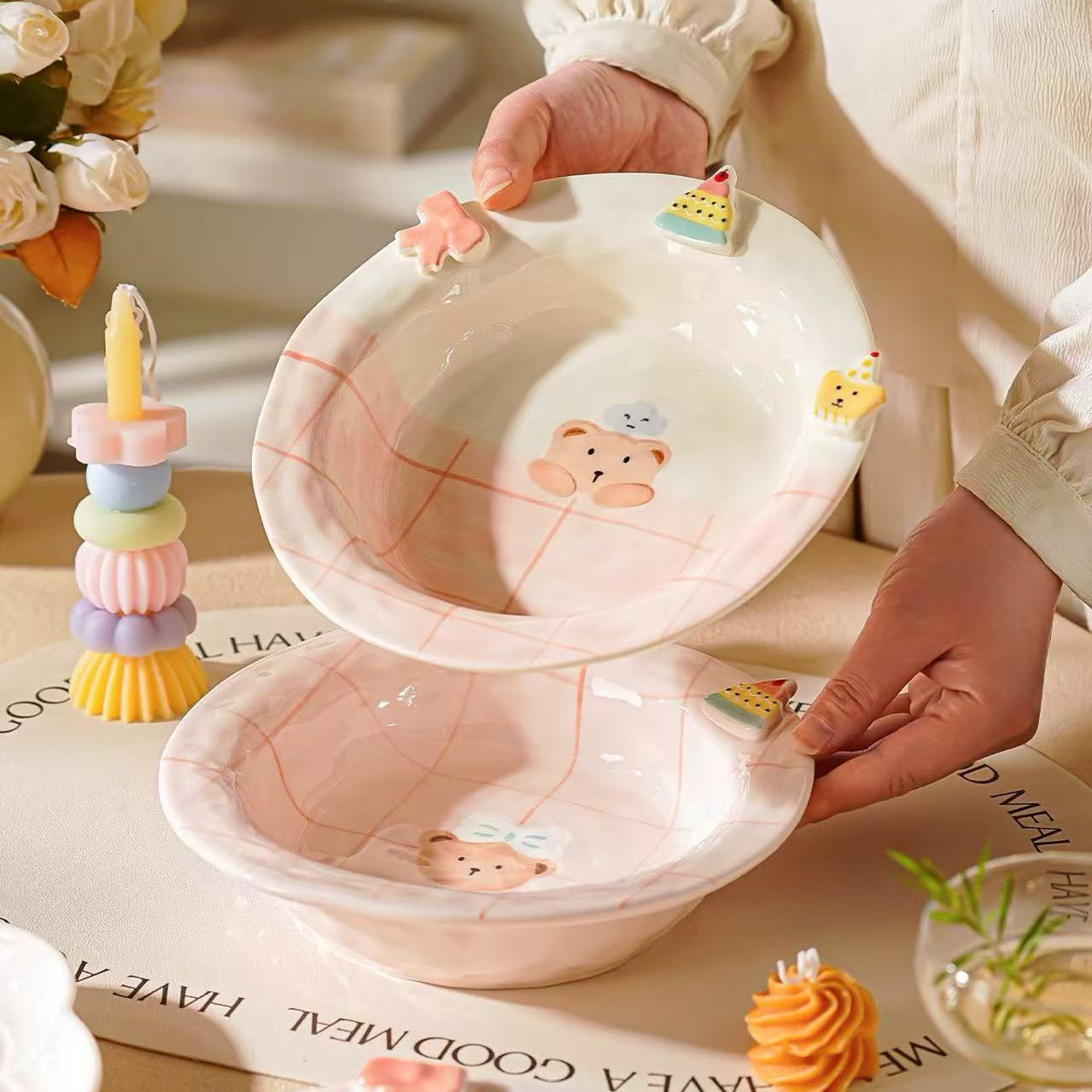 Sweet Heart Bear ceramic tableware — close-up underglaze detail, food-safe glaze, MeowCeramics