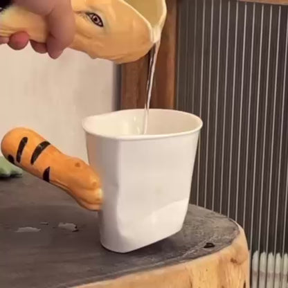 Handmade Cat Paw Tilt Mug — 250ml | Optical Illusion Design | 8 Color Styles
